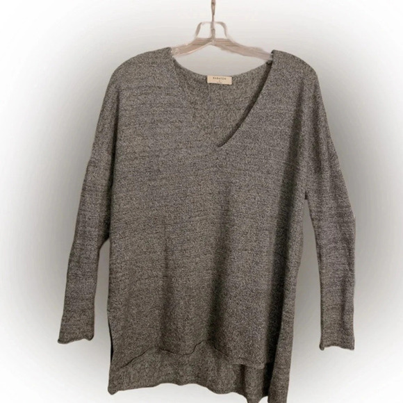 Aritzia Babaton Erin Sweater in Charcoal Gray Minimalist Size Small‎ - Picture 3 of 7